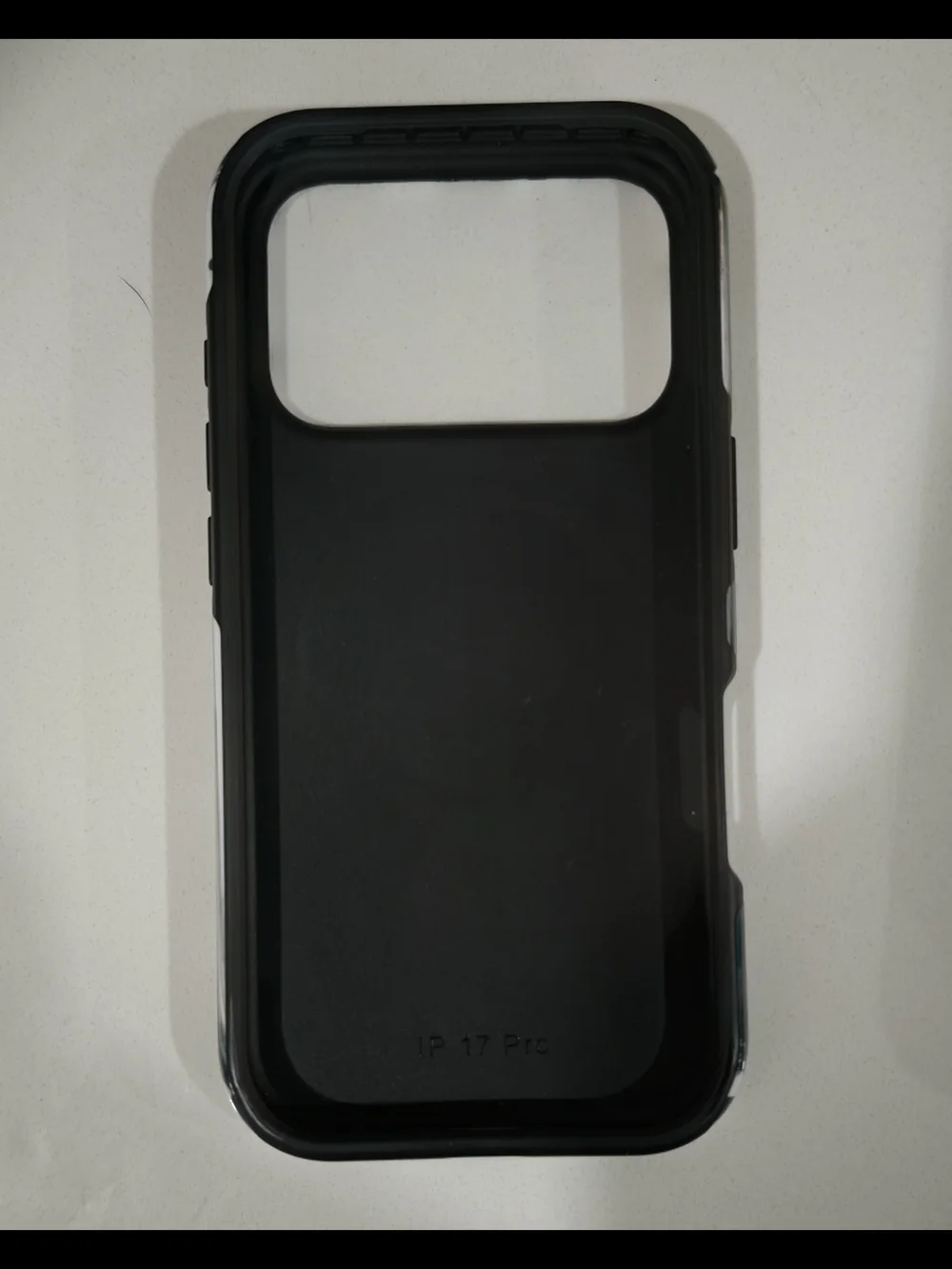 BURGA ♠️Queen's Court iPhone 17 Pro Case - Black & White